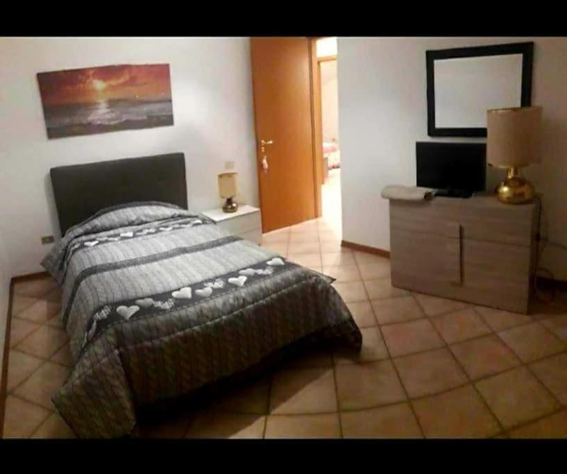 B&B Via Roma N. 12 Valfabbrica Dış mekan fotoğraf